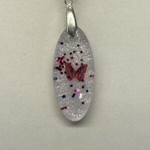 Pendentif papillon ovale