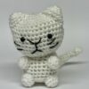 Chat blanc crochet