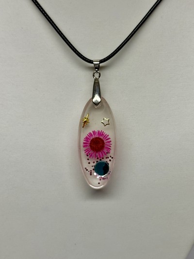 Pendentif fleur oblongue