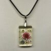 Pendentif rectangulaire fleur